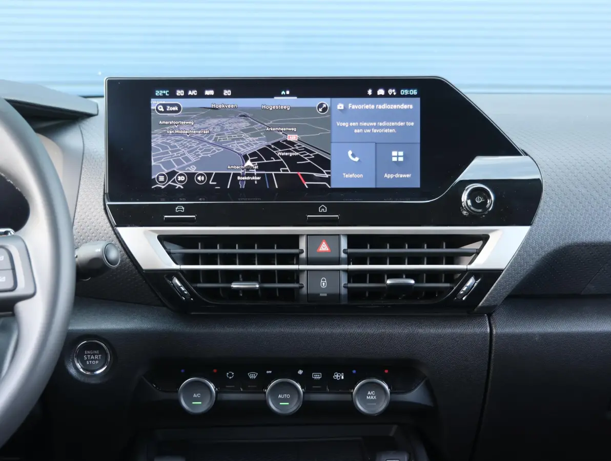 1.2 Hybrid 136 Max 1ste Eigenaar | LEER | Camera sensoren V+A | LED | 18" LMV | Apple Carplay & Android Auto