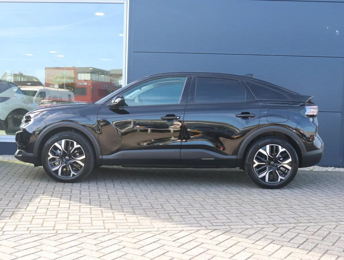 1.2 Hybrid 136 Max 1ste Eigenaar | LEER | Camera sensoren V+A | LED | 18" LMV | Apple Carplay & Android Auto