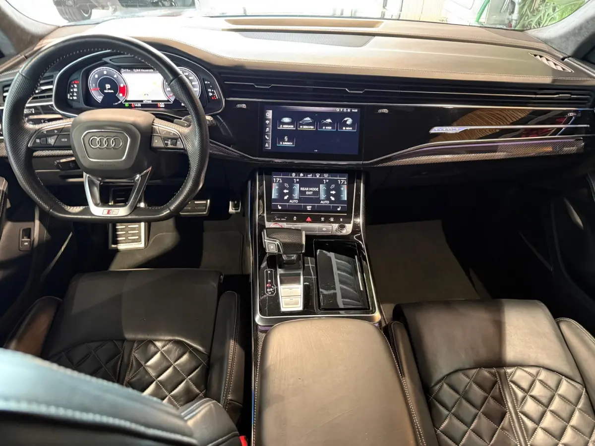 4.0 TDI SQ8 quattro luchtvering 360 cam head up inklapbare trekhaak Soft Close nieuwe banden