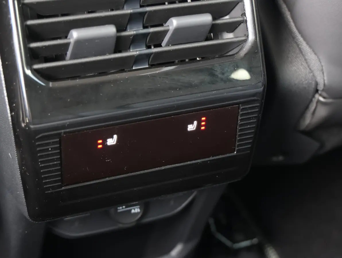 1.2 Hybrid 145pk Max Nieuw | Elektrische Bedienb. Bestuurdersstoel | Stoelverwarming/Verkoeling | Adaptieve Cruise Control | 360 Camera | Head-Up Display | Apple Carplay & Android Auto