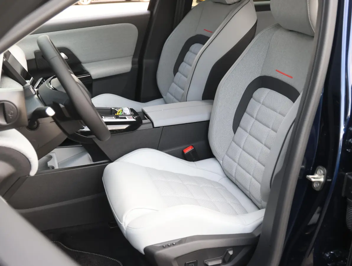 1.2 Hybrid 145pk Max Nieuw | Elektrische Bedienb. Bestuurdersstoel | Stoelverwarming/Verkoeling | Adaptieve Cruise Control | 360 Camera | Head-Up Display | Apple Carplay & Android Auto