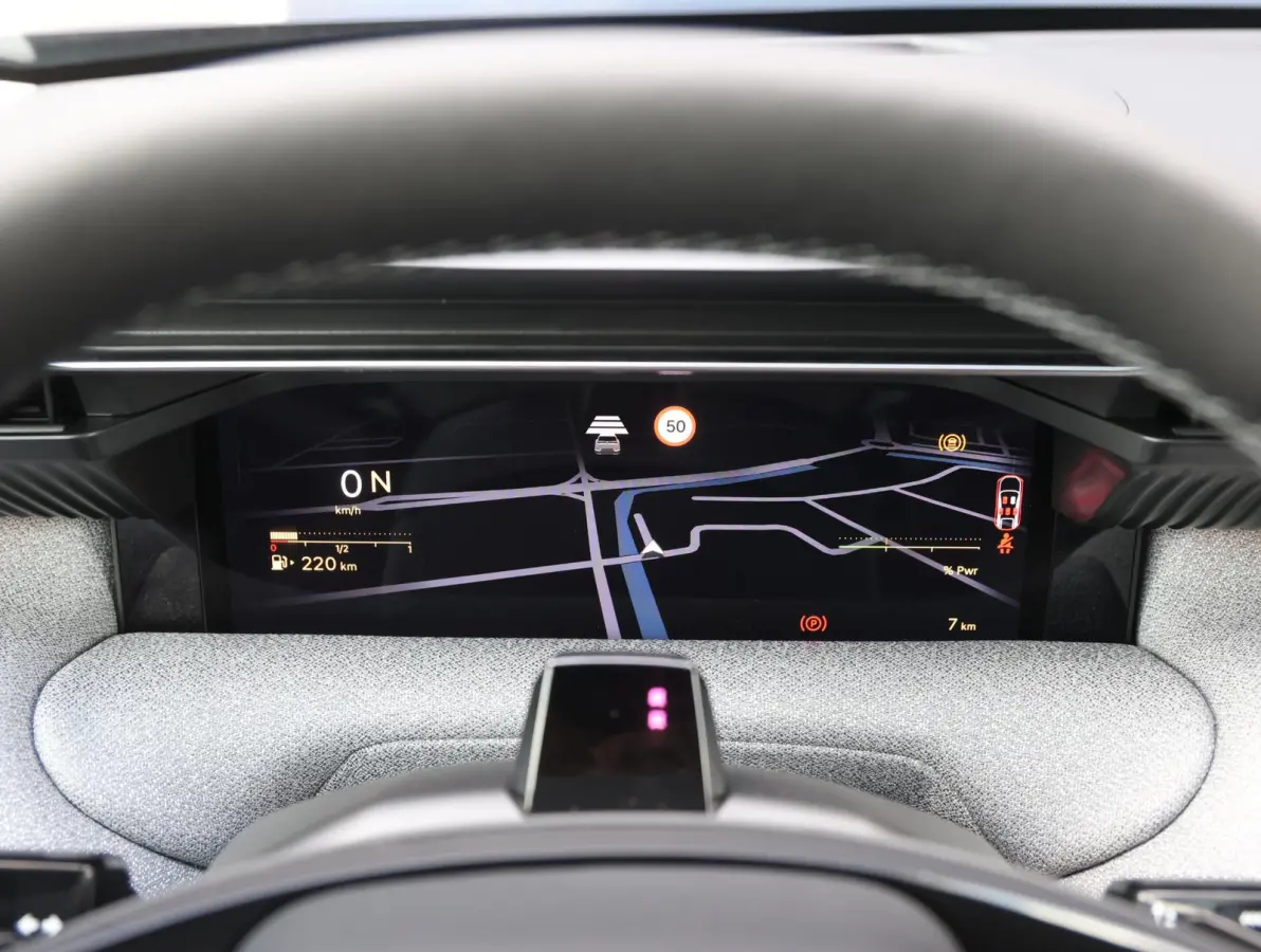 1.2 Hybrid 145pk Max Nieuw | Elektrische Bedienb. Bestuurdersstoel | Stoelverwarming/Verkoeling | Adaptieve Cruise Control | 360 Camera | Head-Up Display | Apple Carplay & Android Auto