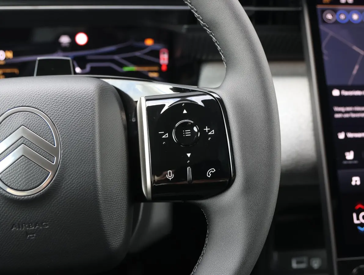 1.2 Hybrid 145pk Max Nieuw | Elektrische Bedienb. Bestuurdersstoel | Stoelverwarming/Verkoeling | Adaptieve Cruise Control | 360 Camera | Head-Up Display | Apple Carplay & Android Auto