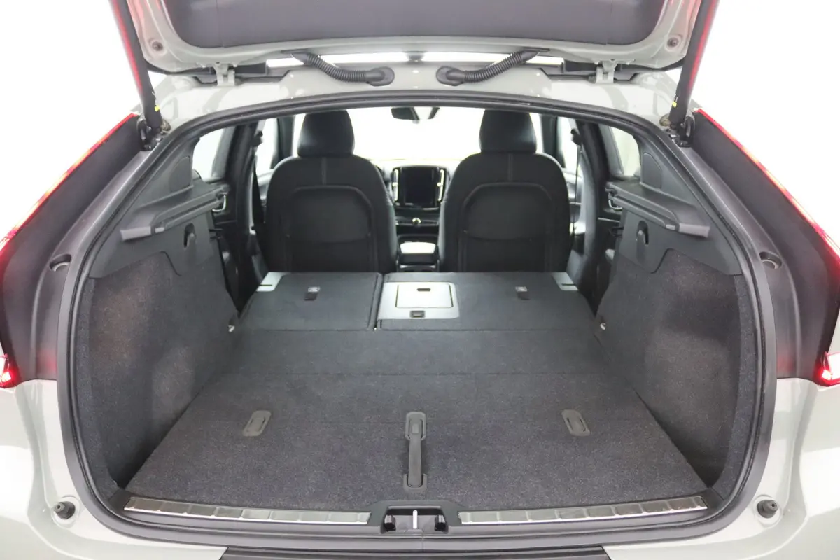 Recharge Plus 69 kWh | Panoramadak | 95% SoH | Camera | Keyless | BLIS | Adaptive Cruise | Warmtepomp