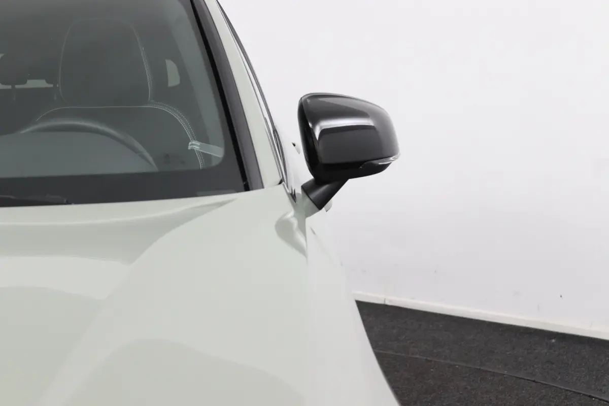 Recharge Plus 69 kWh | Panoramadak | 95% SoH | Camera | Keyless | BLIS | Adaptive Cruise | Warmtepomp