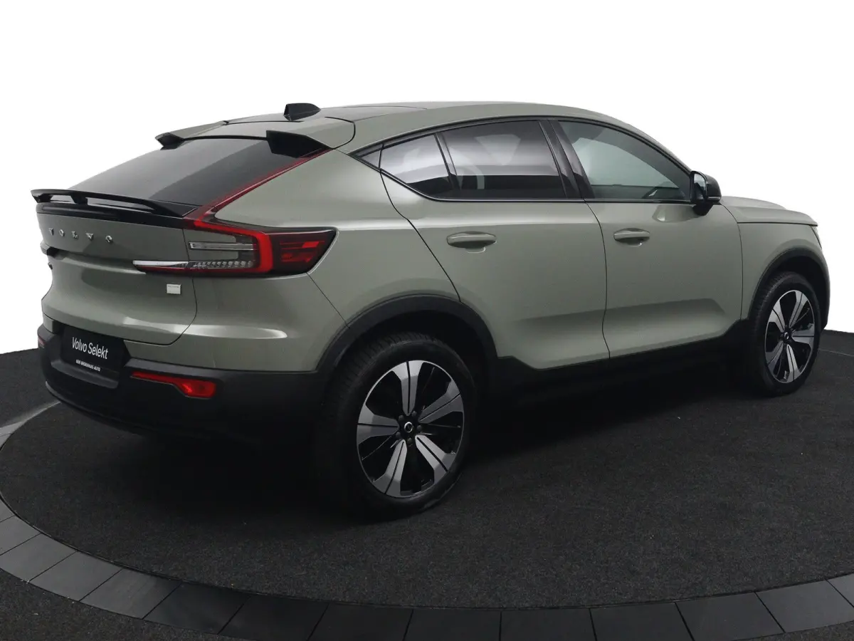 Recharge Plus 69 kWh | Panoramadak | 95% SoH | Camera | Keyless | BLIS | Adaptive Cruise | Warmtepomp