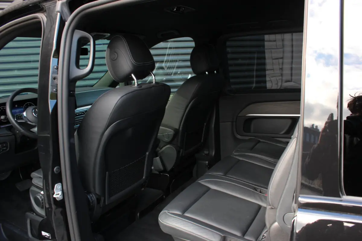 300d L3 240PK JB-EDITION EXTRA LANG INCL. BTW EN BPM / ELEK- SCHUIFDEUREN / NIGHT EDITION / 8-PERSOONS