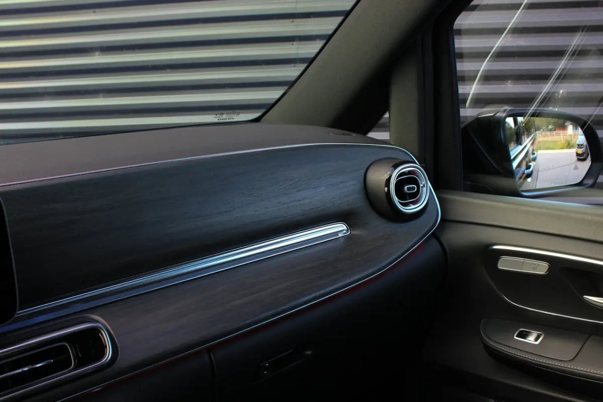 300d L3 240PK JB-EDITION EXTRA LANG INCL. BTW EN BPM / ELEK- SCHUIFDEUREN / NIGHT EDITION / 8-PERSOONS