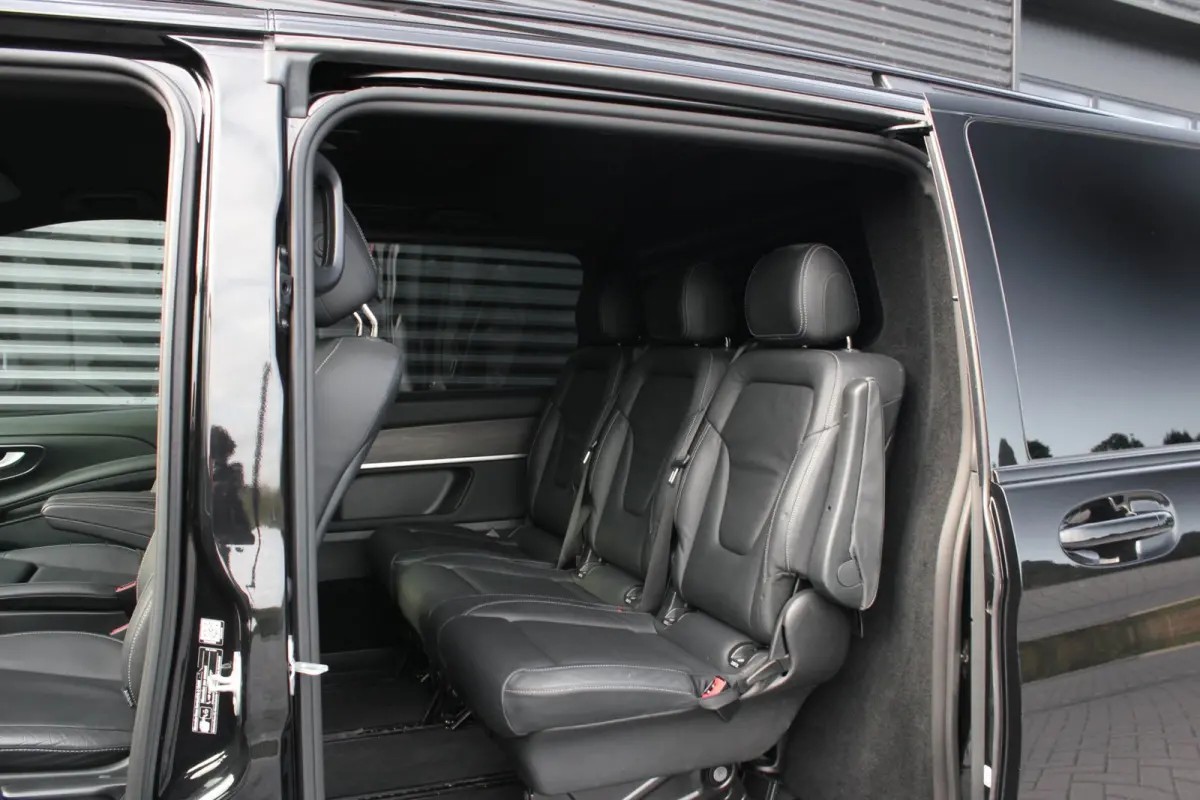300d L3 240PK JB-EDITION EXTRA LANG INCL. BTW EN BPM / ELEK- SCHUIFDEUREN / NIGHT EDITION / 8-PERSOONS