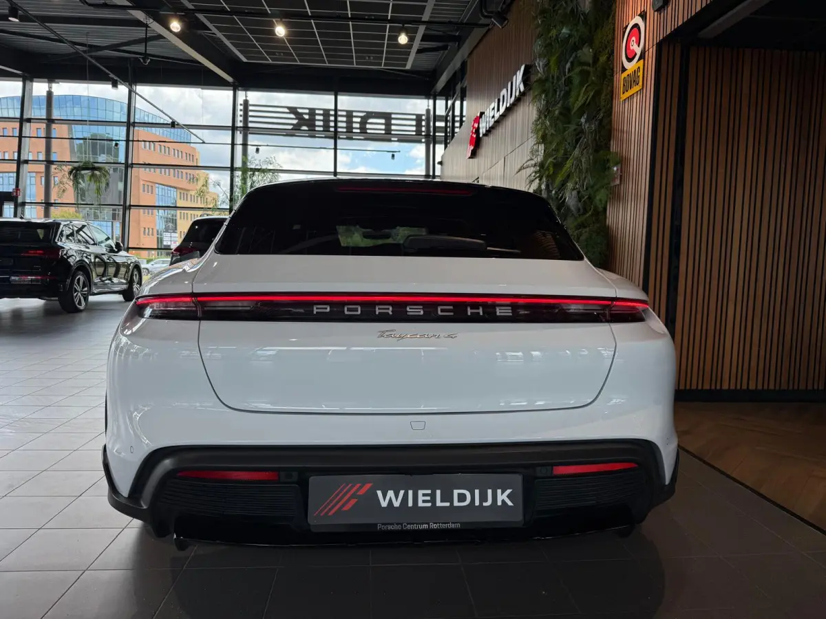 4 93 kWh Tot 2030 fabrieksgarantie op de accu pakket