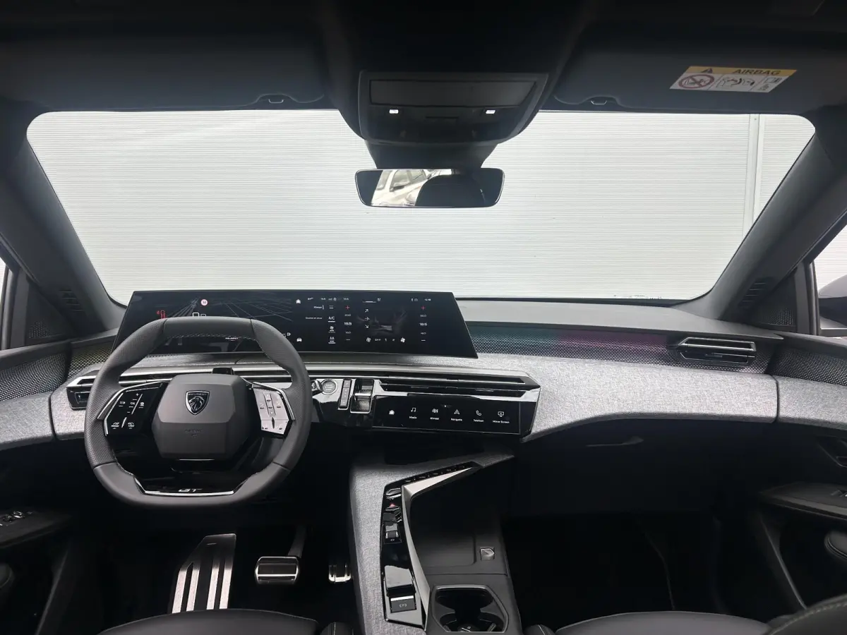 1.2 Hybrid 145 GT Exclusive | 360 camera | Lederen bekleding | Adaptieve Cruise Control | Apple Carplay/Android Auto