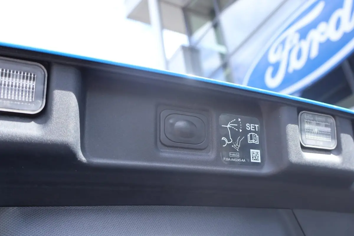 Standard RWD 73 kWh | Panorama | Adaptive Cruise | B&O | Memory | Trekhaak | 360 Camera | Stoel/Stuurverwarming | Elektrische Achterklep |