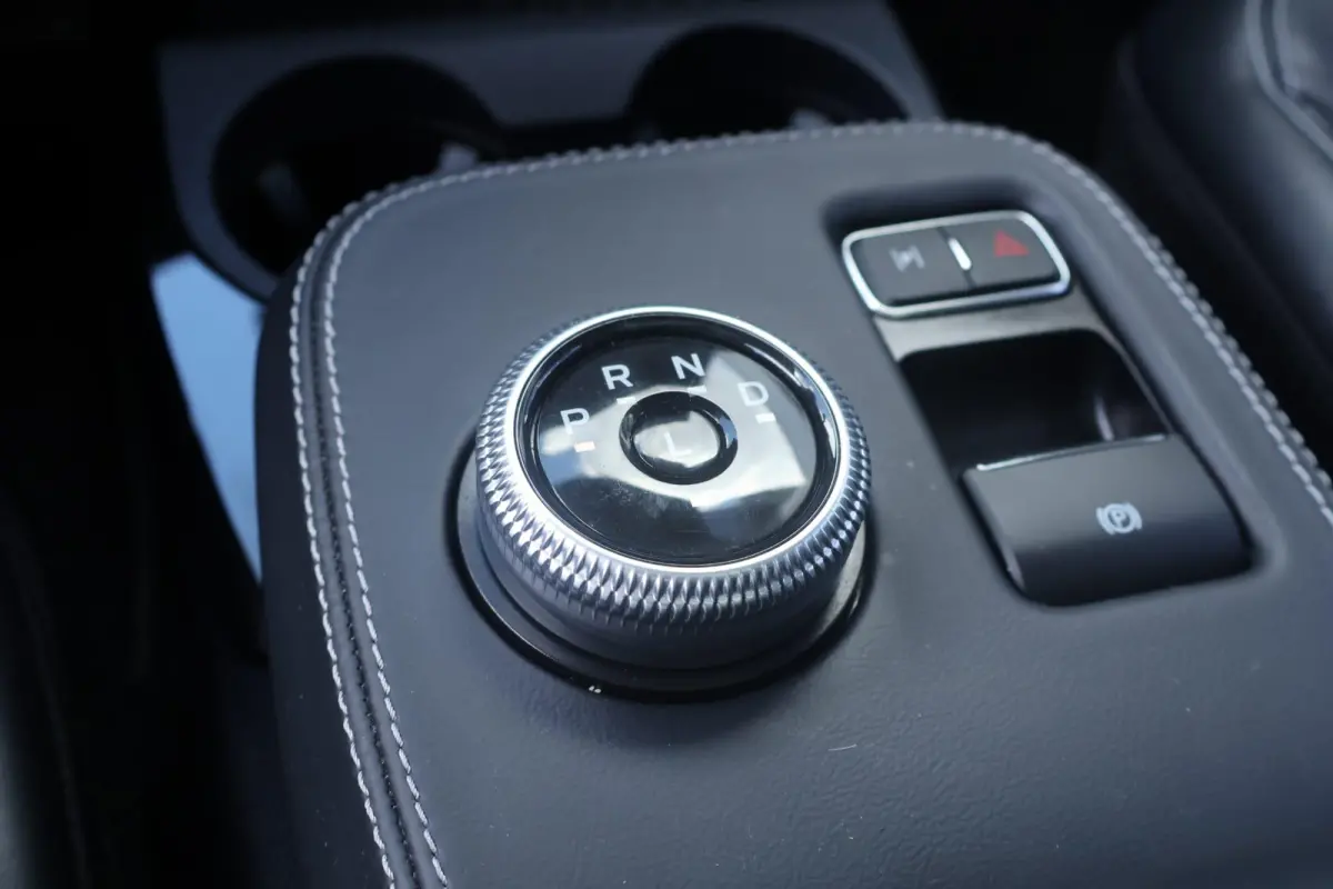 Standard RWD 73 kWh | Panorama | Adaptive Cruise | B&O | Memory | Trekhaak | 360 Camera | Stoel/Stuurverwarming | Elektrische Achterklep |