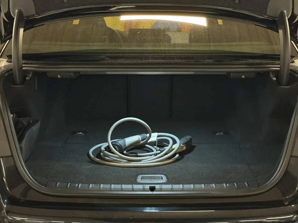 530e High Exe M-Sport Aut Schuifdak HUD Laserlight soh 90%