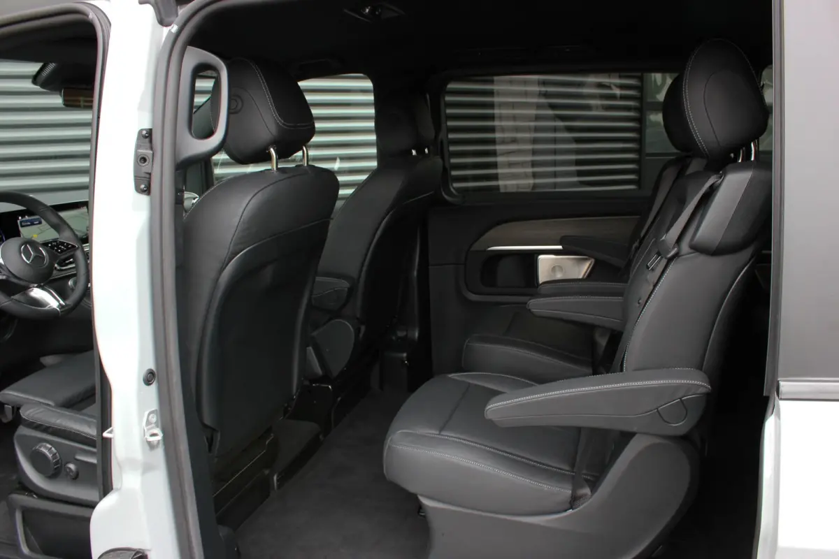 300 AMG L2 90 kWh 2X ELEK.SCHUIFDEUREN / MULTIEBEAM / 360 CAMERA / 7-PERSOONS / BURMESTER / FULL / NEW MODEL