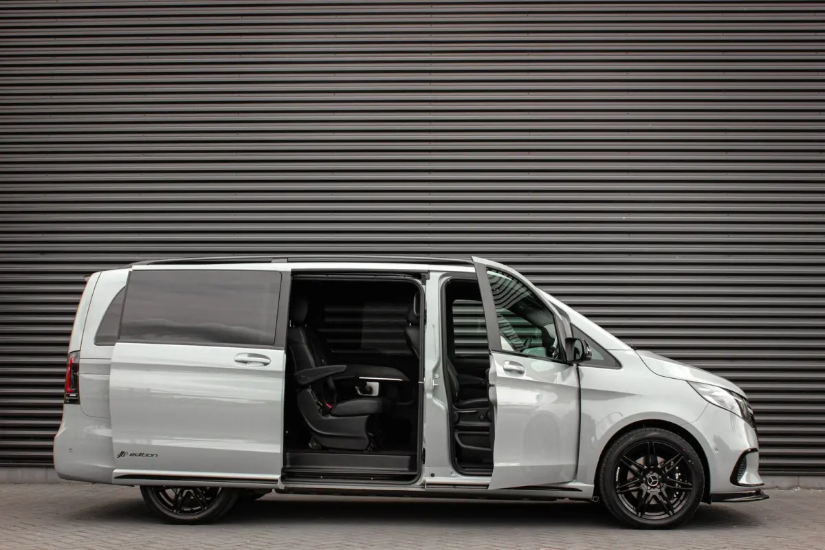 300 AMG L2 90 kWh 2X ELEK.SCHUIFDEUREN / MULTIEBEAM / 360 CAMERA / 7-PERSOONS / BURMESTER / FULL / NEW MODEL