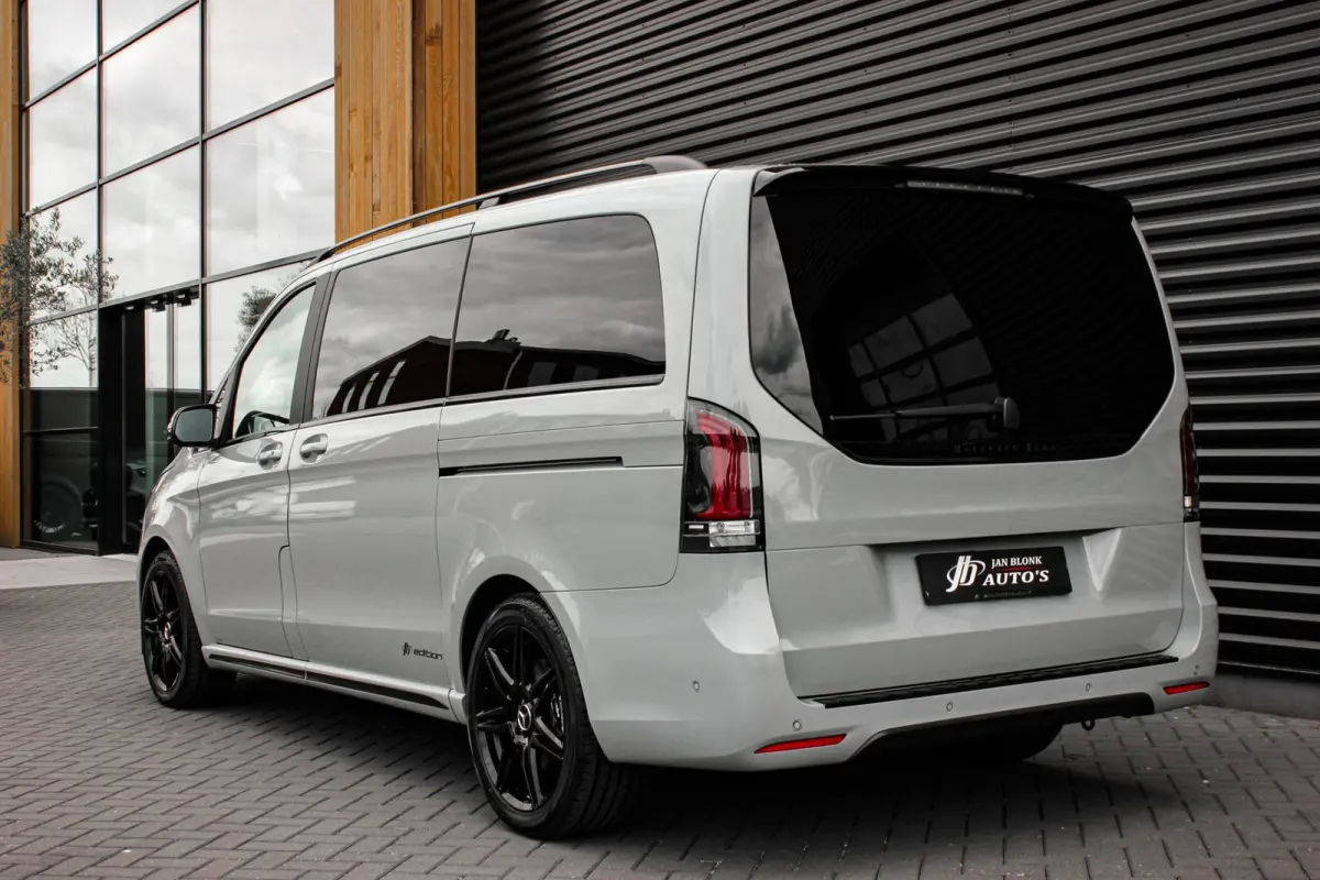 300 AMG L2 90 kWh 2X ELEK.SCHUIFDEUREN / MULTIEBEAM / 360 CAMERA / 7-PERSOONS / BURMESTER / FULL / NEW MODEL