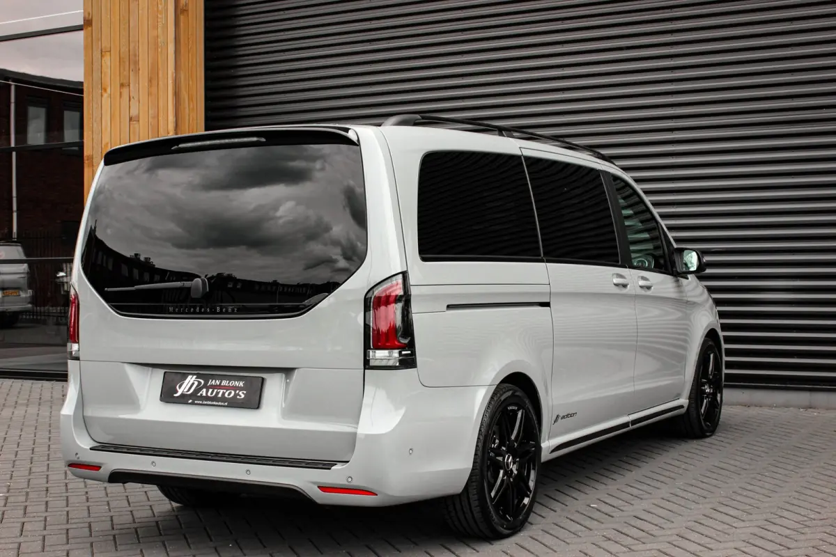300 AMG L2 90 kWh 2X ELEK.SCHUIFDEUREN / MULTIEBEAM / 360 CAMERA / 7-PERSOONS / BURMESTER / FULL / NEW MODEL