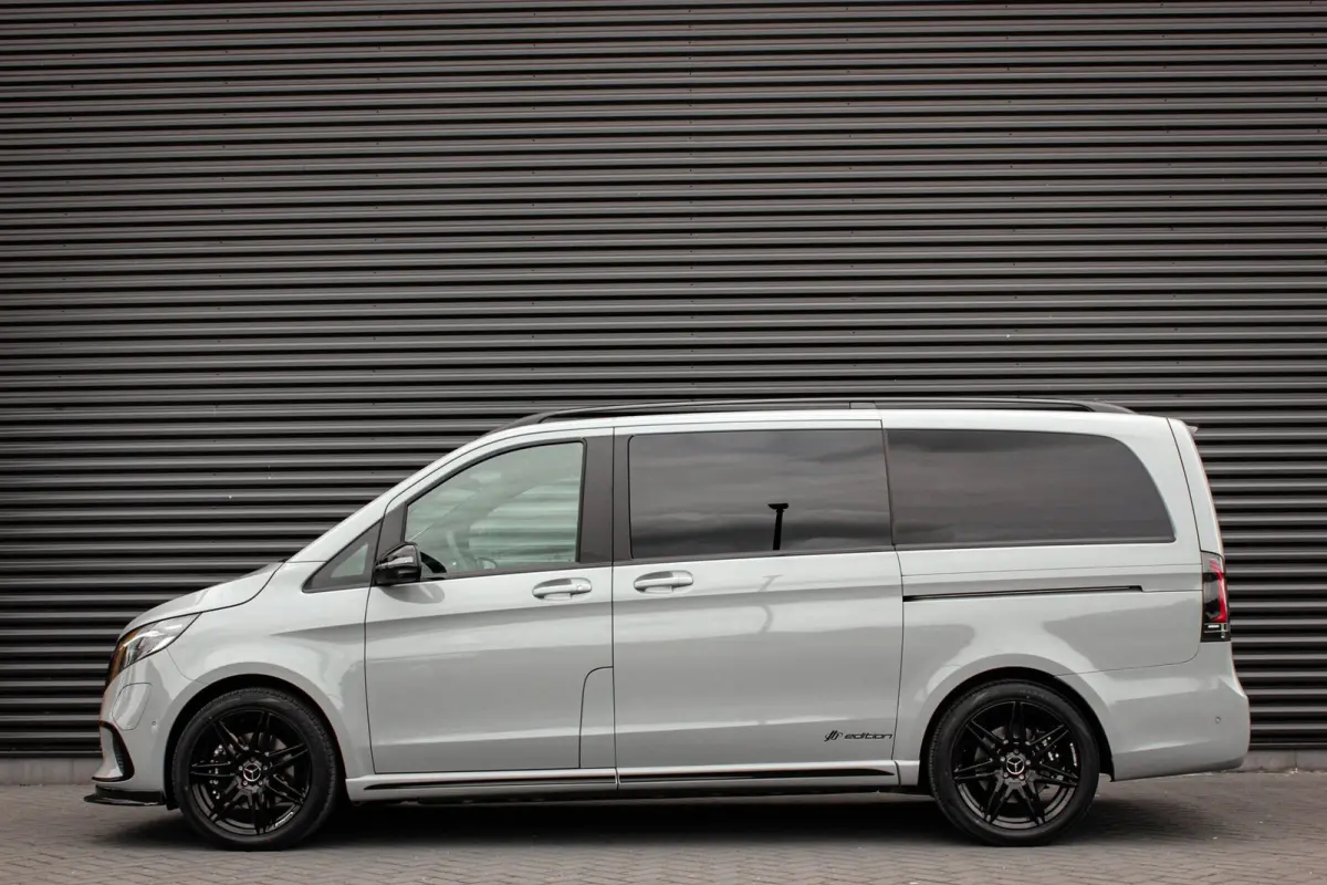 300 AMG L2 90 kWh 2X ELEK.SCHUIFDEUREN / MULTIEBEAM / 360 CAMERA / 7-PERSOONS / BURMESTER / FULL / NEW MODEL