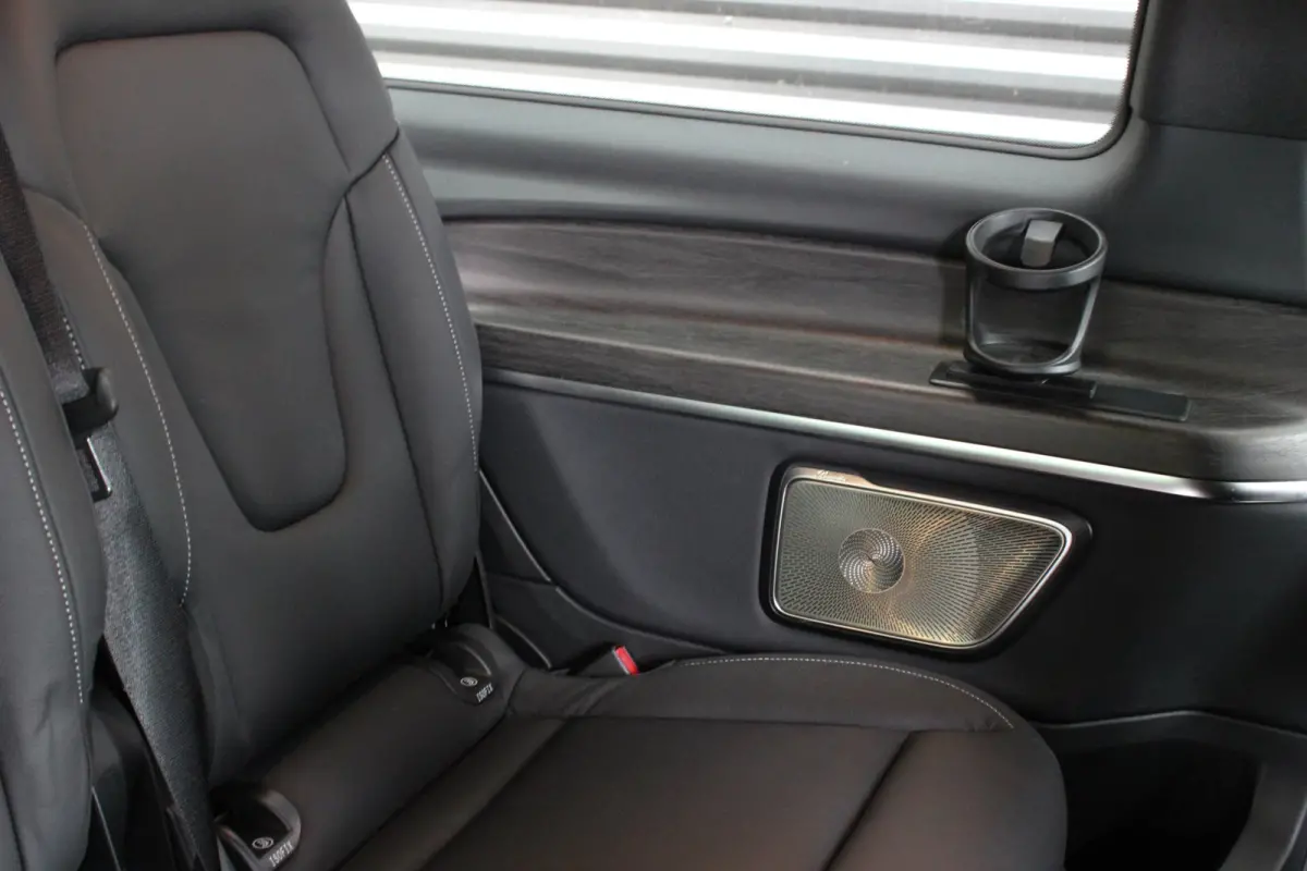 300 AMG L2 90 kWh 2X ELEK.SCHUIFDEUREN / MULTIEBEAM / 360 CAMERA / 7-PERSOONS / BURMESTER / FULL / NEW MODEL