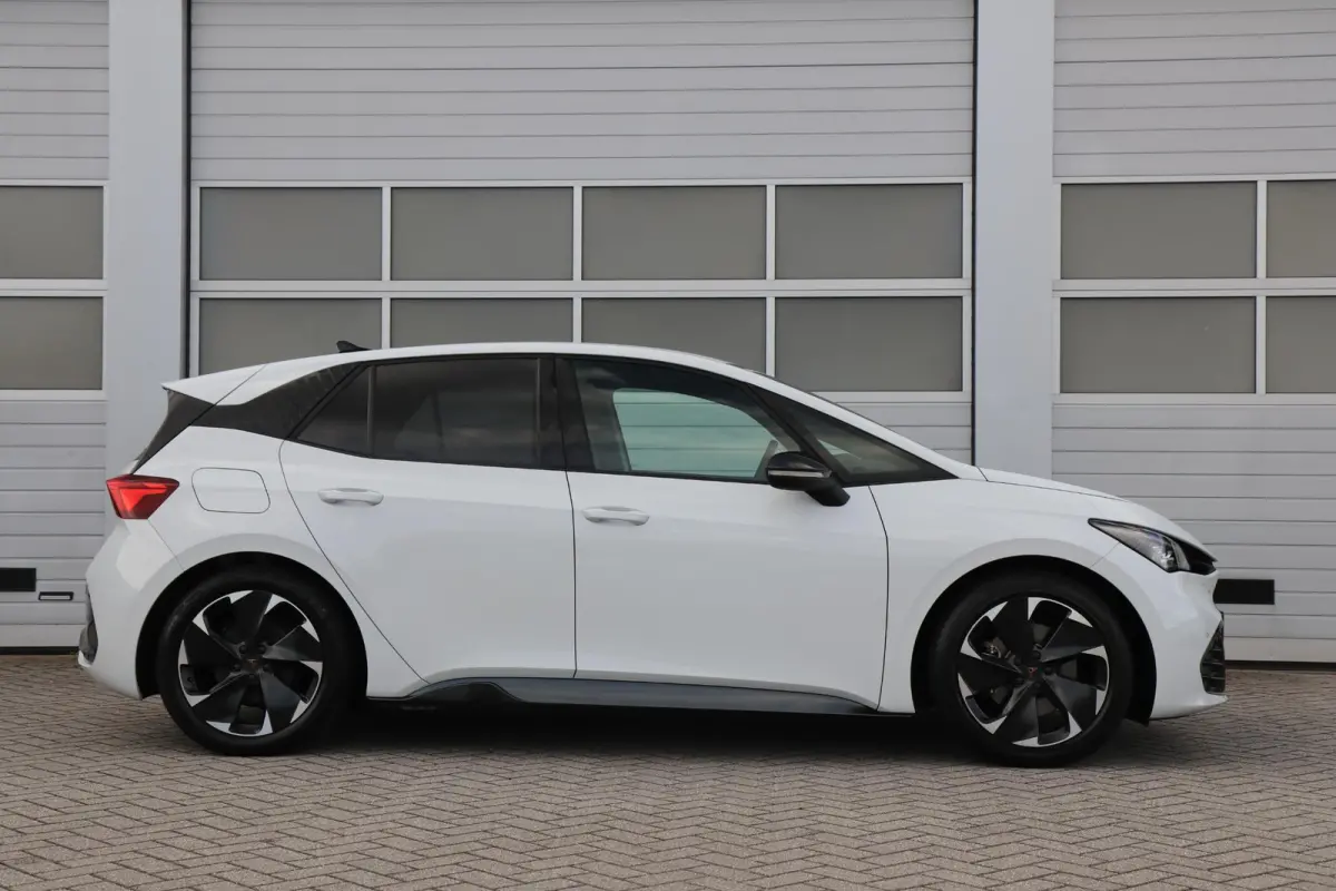 204pk Business 62 kWh | SoH 96% | Navigatie | Full Link | Achteruitrijcamera | Cruise Control