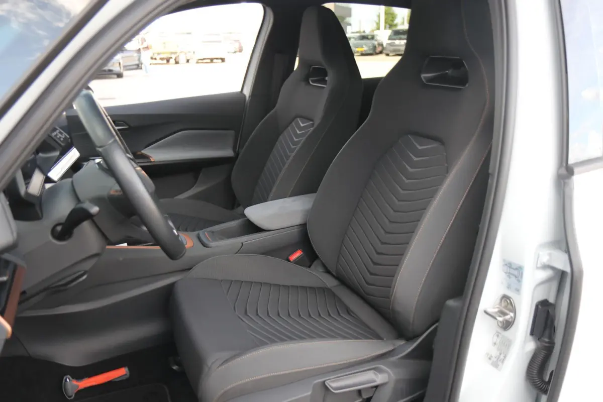 204pk Business 62 kWh | SoH 96% | Navigatie | Full Link | Achteruitrijcamera | Cruise Control
