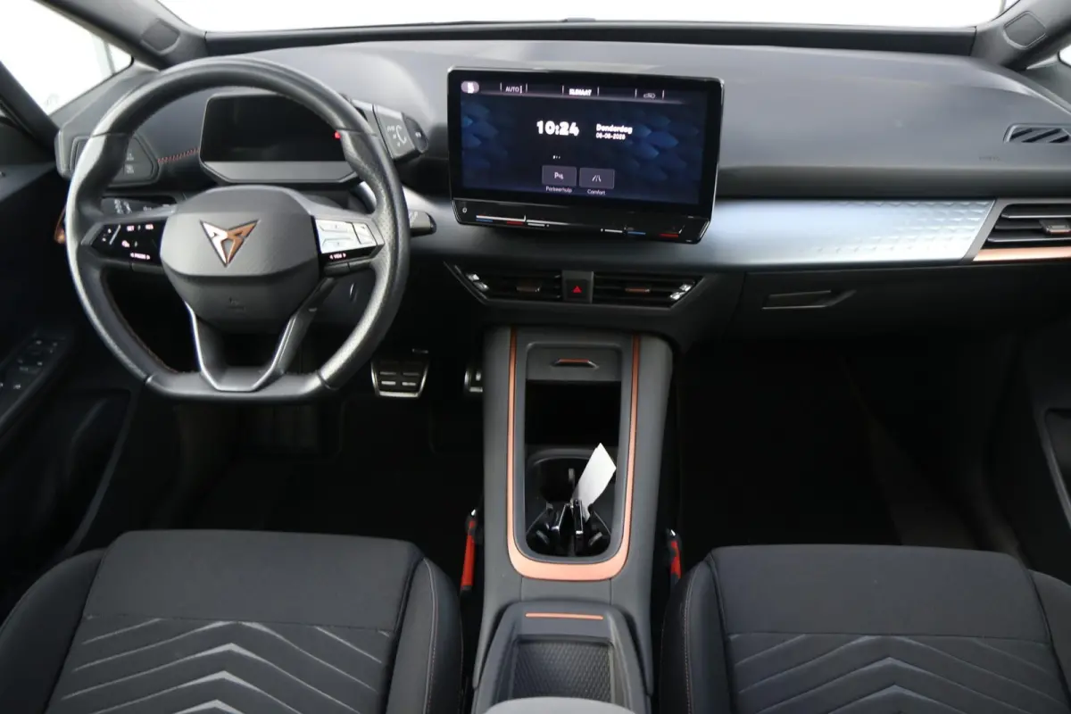 204pk Business 62 kWh | SoH 96% | Navigatie | Full Link | Achteruitrijcamera | Cruise Control