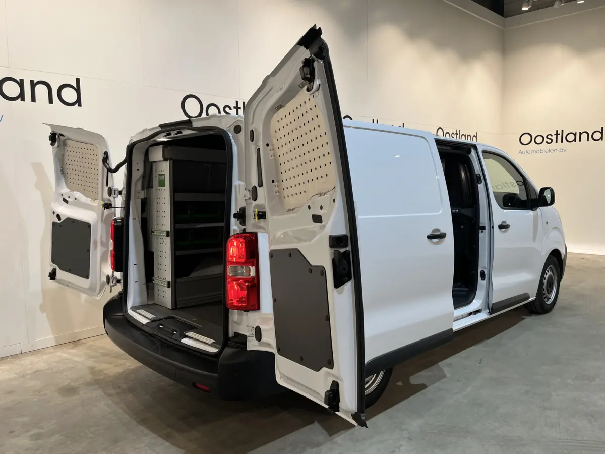 2.0 CDTI L3H1 180 PK Automaat / Servicebus / Bott Inrichting / Euro 6  / Airco / CarPlay / Cruise Control / PDC / Navigatie / 3-Zits / 42.600 KM !!