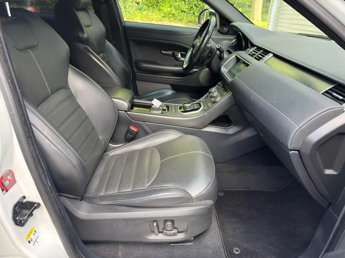 2.0 Si4 Autobiography l Black Pack l Apple Carplay l Distr VV l Keyless l Automaat l