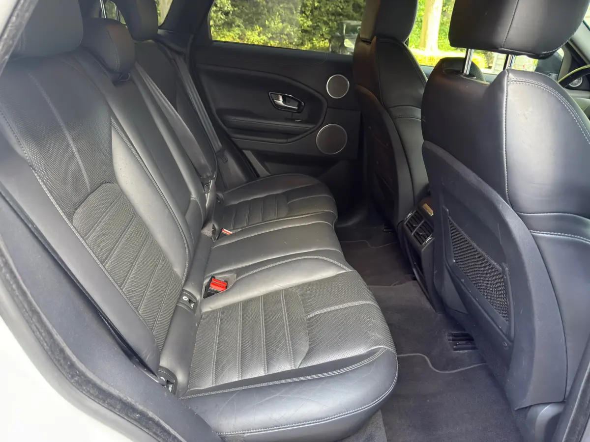 2.0 Si4 Autobiography l Black Pack l Apple Carplay l Distr VV l Keyless l Automaat l