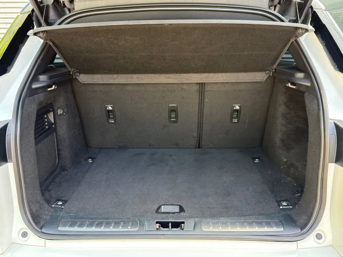 2.0 Si4 Autobiography l Black Pack l Apple Carplay l Distr VV l Keyless l Automaat l