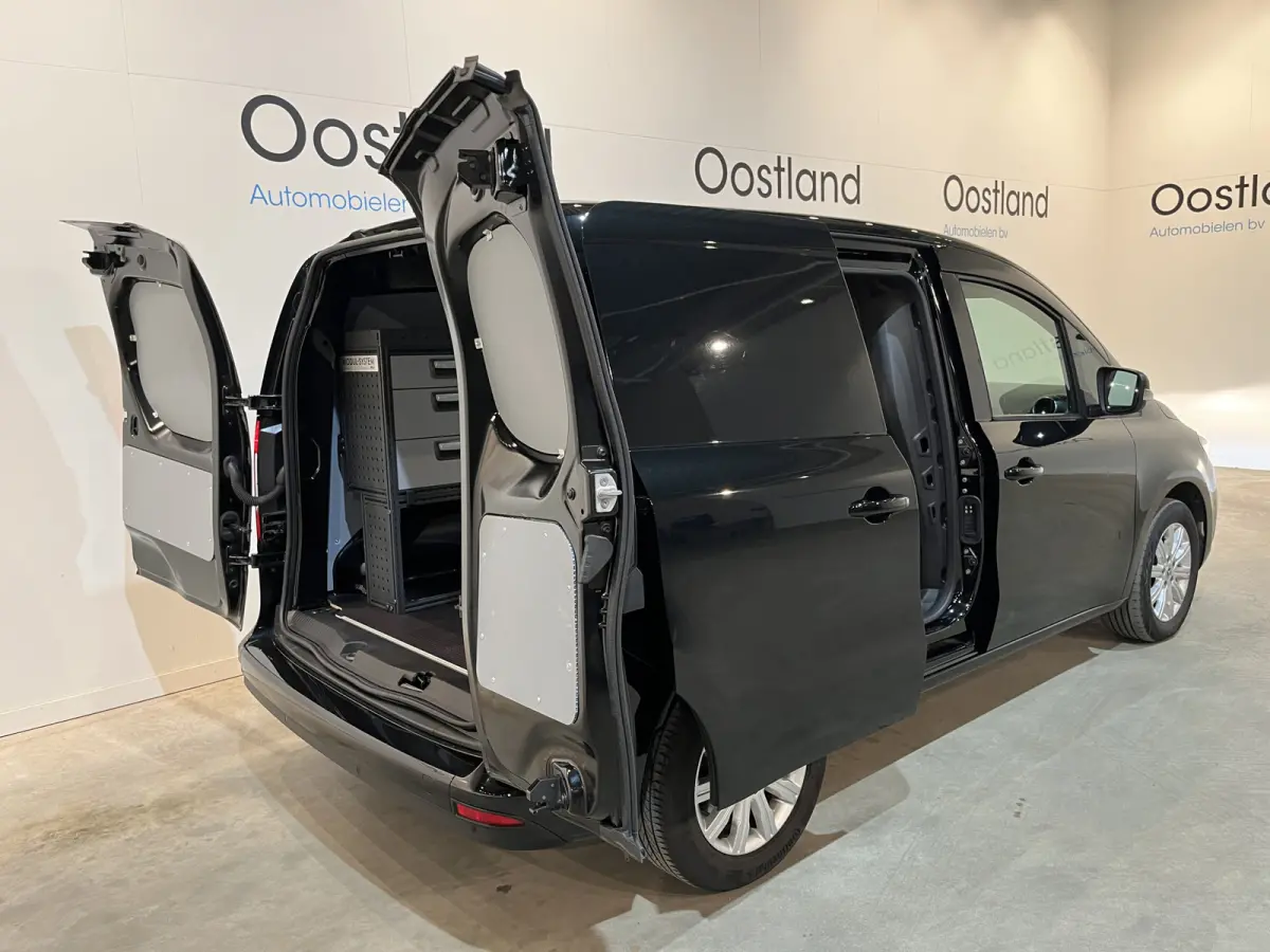 110 CDI L1 Pro Automaat Servicebus / Modul-System Inrichting / Euro 6 / Airco / CarPlay / Camera / Cruise Control / 3-Zits / LMV / 55.000 KM !!
