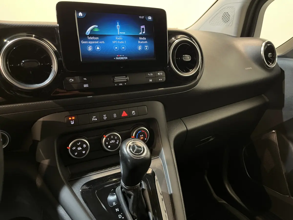 110 CDI L1 Pro Automaat Servicebus / Modul-System Inrichting / Euro 6 / Airco / CarPlay / Camera / Cruise Control / 3-Zits / LMV / 55.000 KM !!