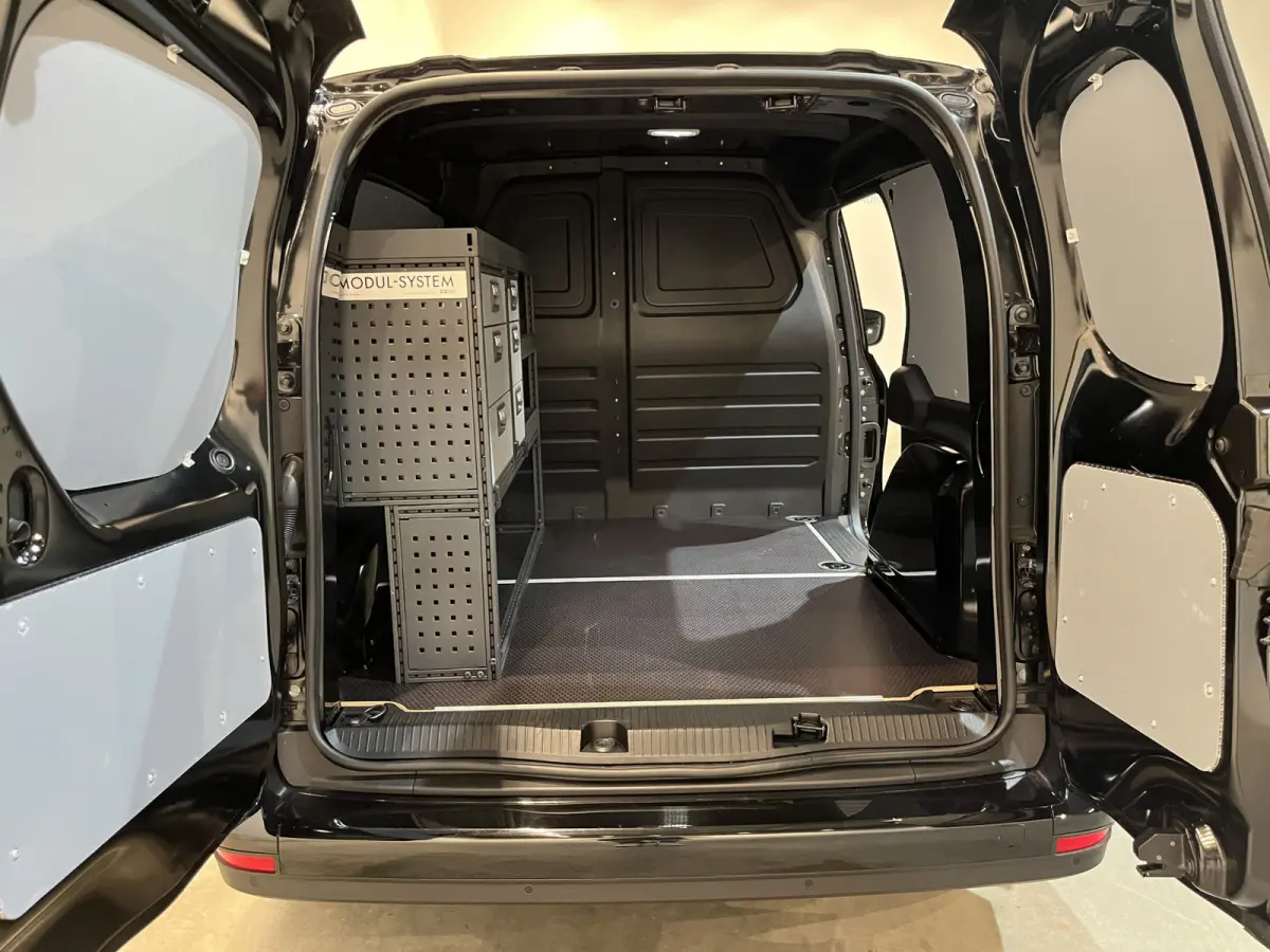 110 CDI L1 Pro Automaat Servicebus / Modul-System Inrichting / Euro 6 / Airco / CarPlay / Camera / Cruise Control / 3-Zits / LMV / 55.000 KM !!