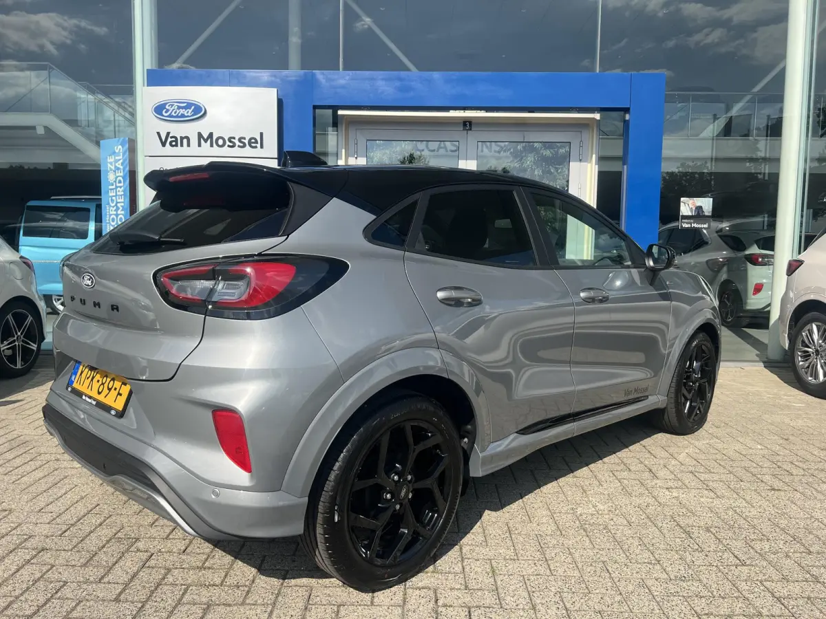 1.0 EcoBoost ST-Line | Black Package | Camera | Stoel/stuur voorruitverwarming | Cruise Control | Parkeersensoren V+A | Navigatie | 18-Inch