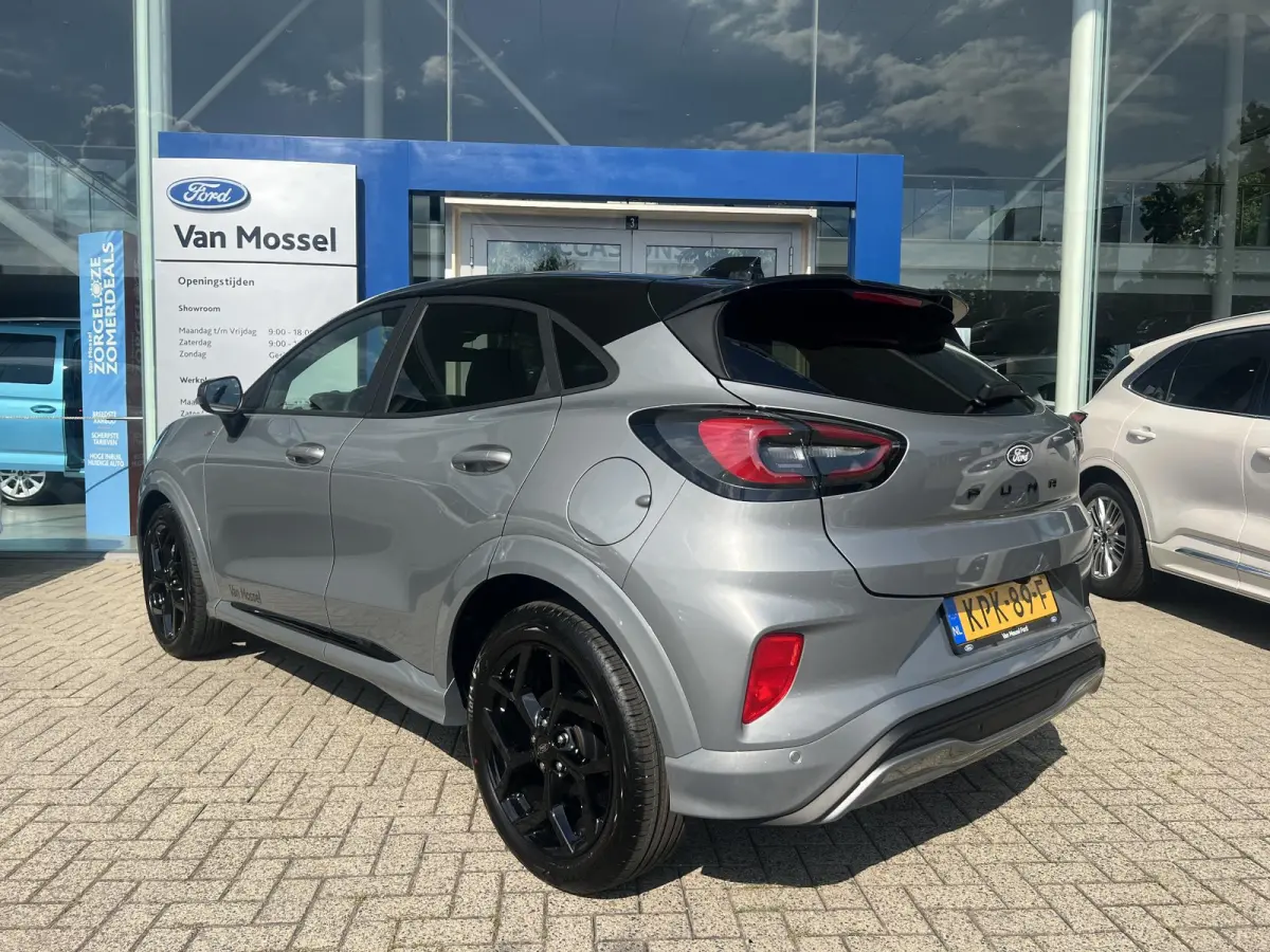 1.0 EcoBoost ST-Line | Black Package | Camera | Stoel/stuur voorruitverwarming | Cruise Control | Parkeersensoren V+A | Navigatie | 18-Inch