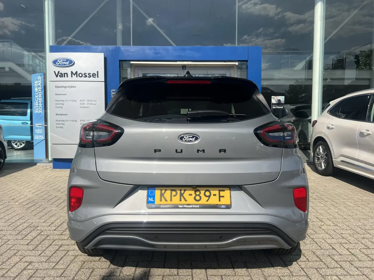 1.0 EcoBoost ST-Line | Black Package | Camera | Stoel/stuur voorruitverwarming | Cruise Control | Parkeersensoren V+A | Navigatie | 18-Inch