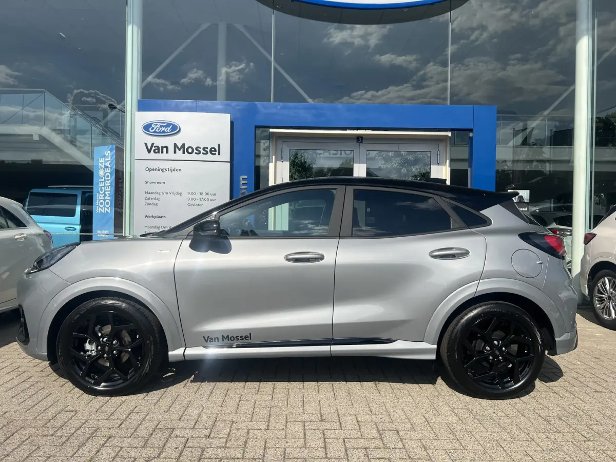1.0 EcoBoost ST-Line | Black Package | Camera | Stoel/stuur voorruitverwarming | Cruise Control | Parkeersensoren V+A | Navigatie | 18-Inch