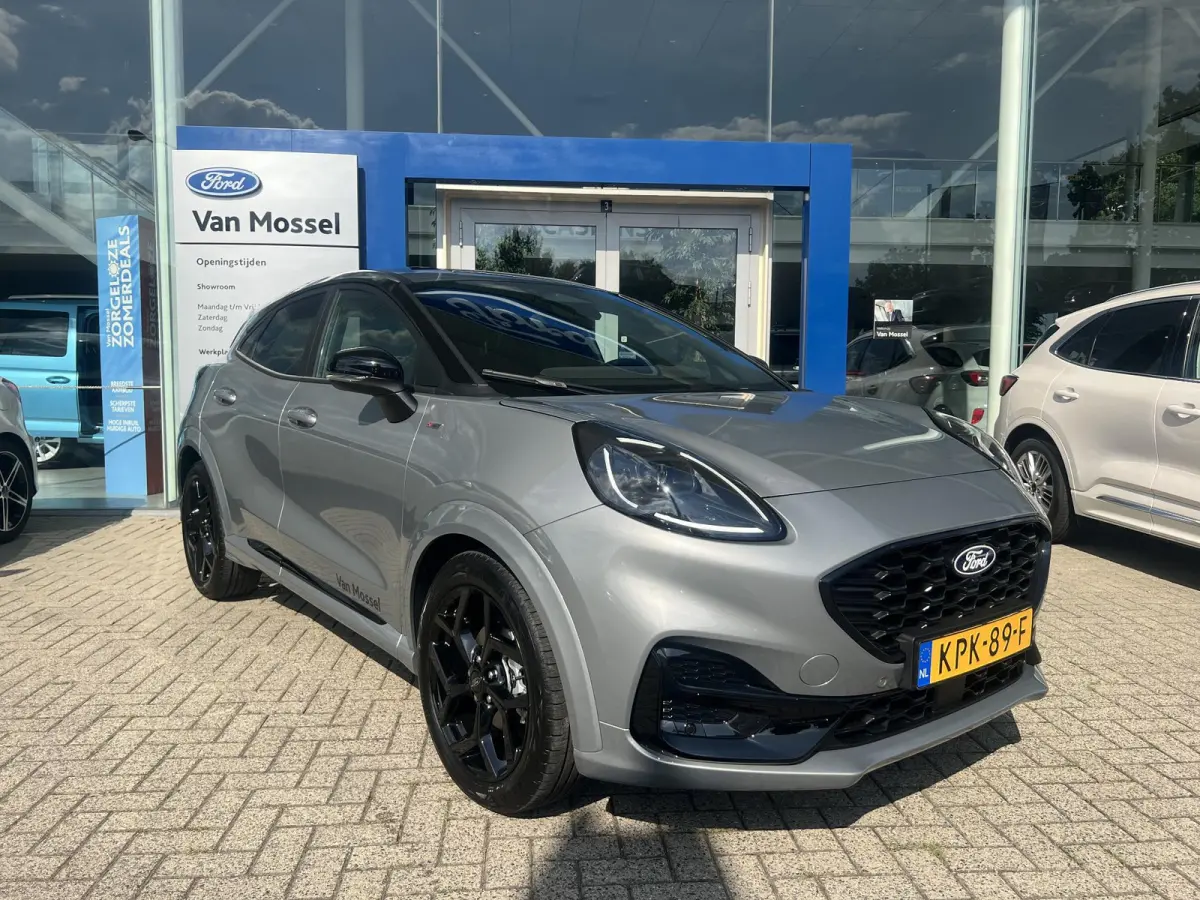 1.0 EcoBoost ST-Line | Black Package | Camera | Stoel/stuur voorruitverwarming | Cruise Control | Parkeersensoren V+A | Navigatie | 18-Inch