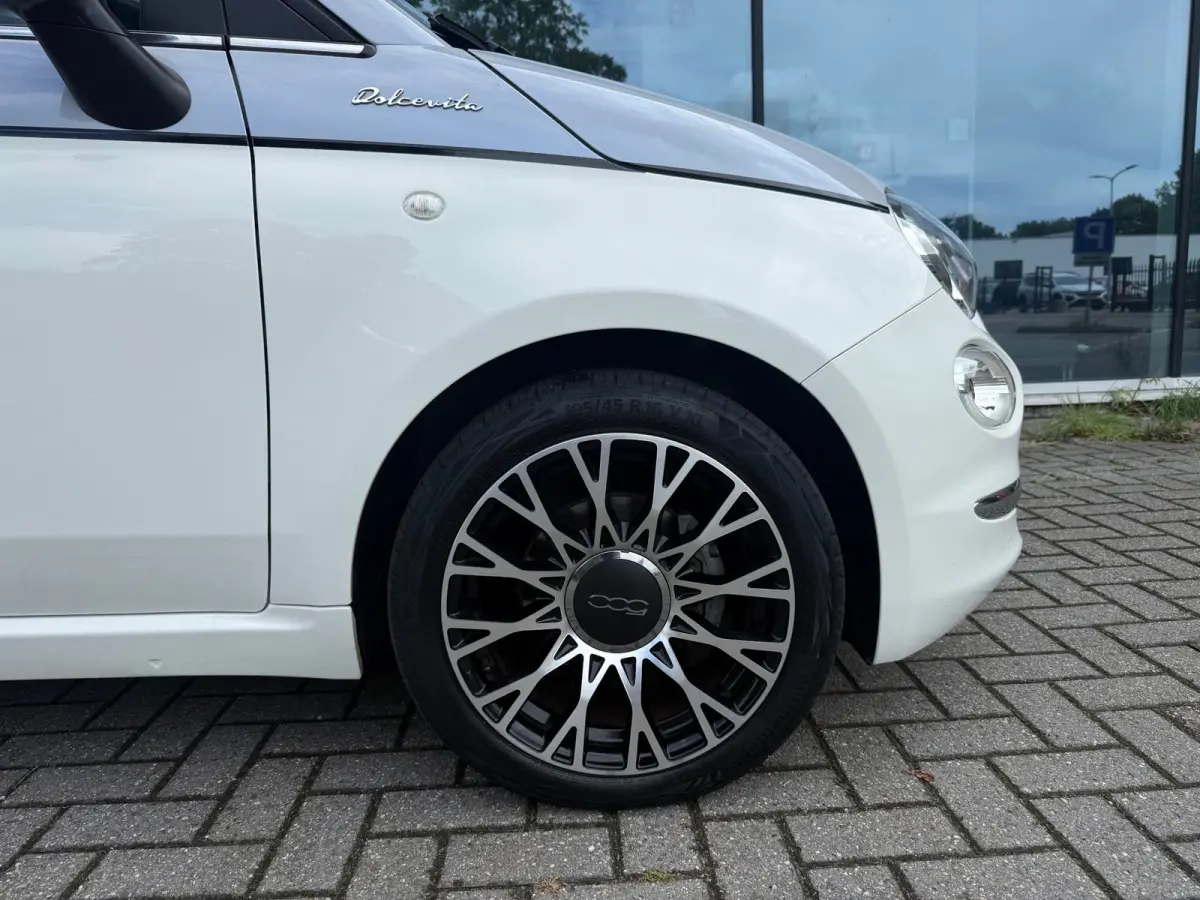 1.0 Hybrid Dolcevita - Navi - Climate - Panodak - Parkeerhhulp - Lage stand