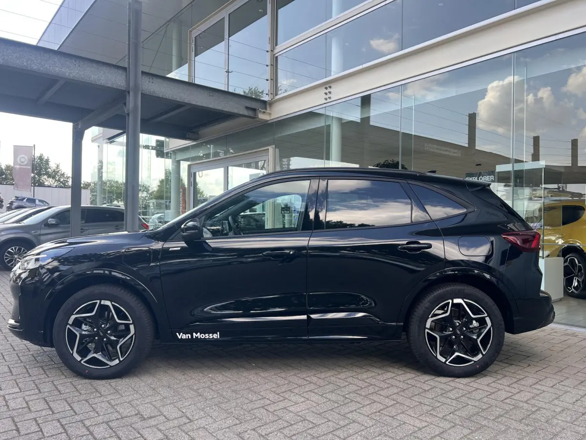 2.5 PHEV ST-Line | Direct rijden! | 19-Inch | Elek. Trekhaak | Stoel/stuur voorruitverwarming | BLIS | Cruise Control | Key-Less entry | Camera
