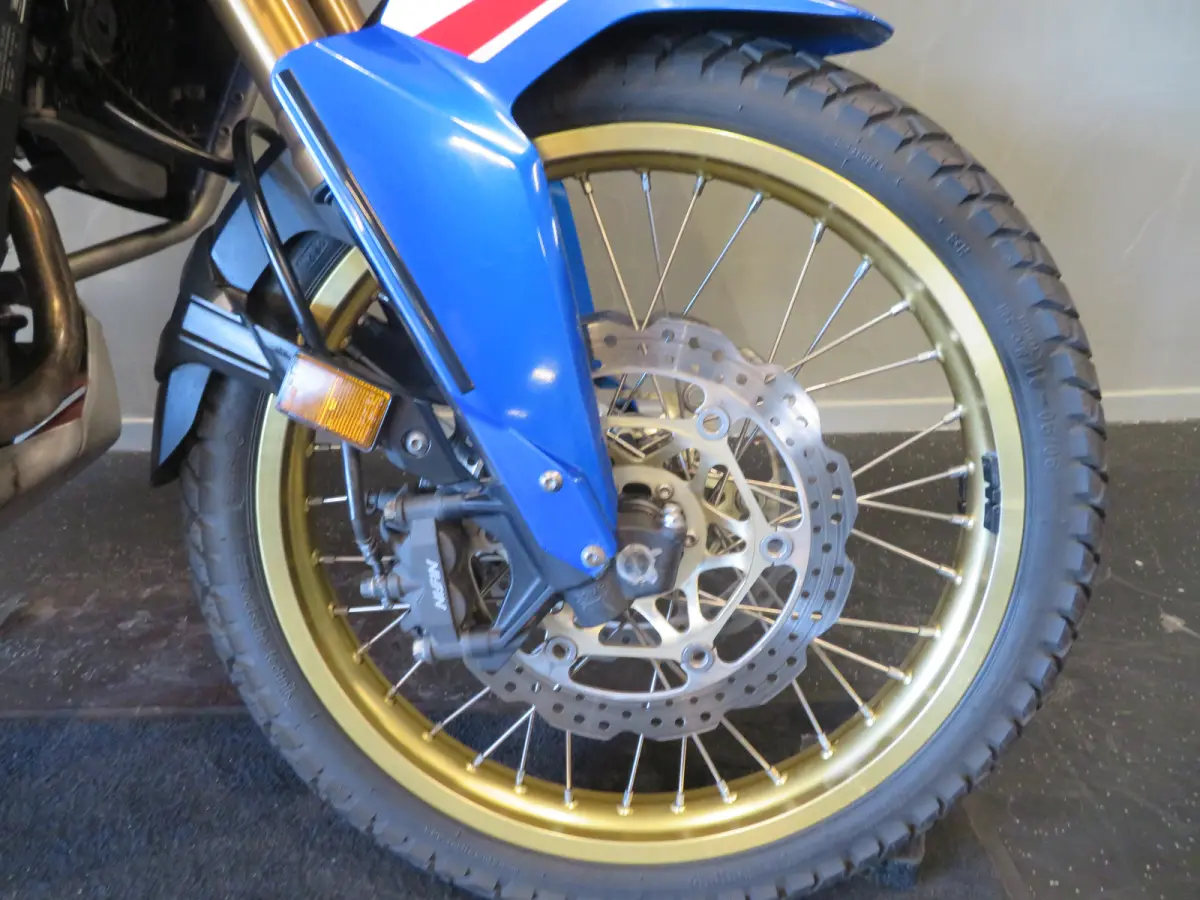 CRF 1000 AFRICA TWIN DCT KM-VRETER!