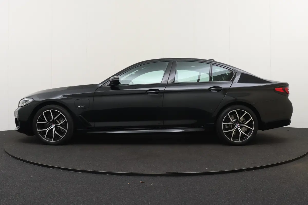 520e M-Sport High Exe. Schuif-/kanteldak 19'LMV LASER-LED