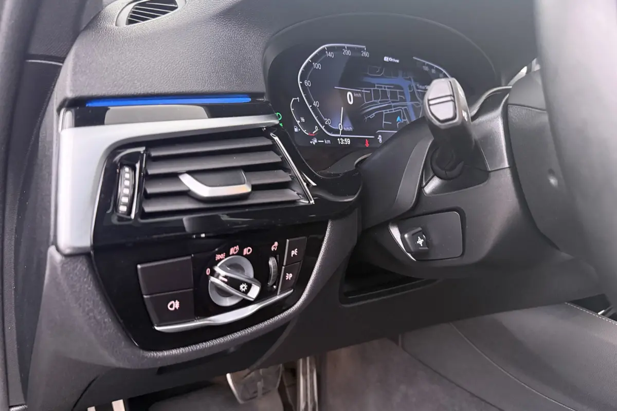 520e M-Sport High Exe. Schuif-/kanteldak 19'LMV LASER-LED