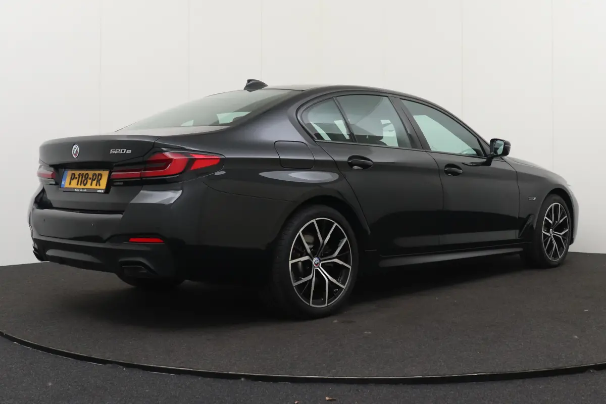 520e M-Sport High Exe. Schuif-/kanteldak 19'LMV LASER-LED
