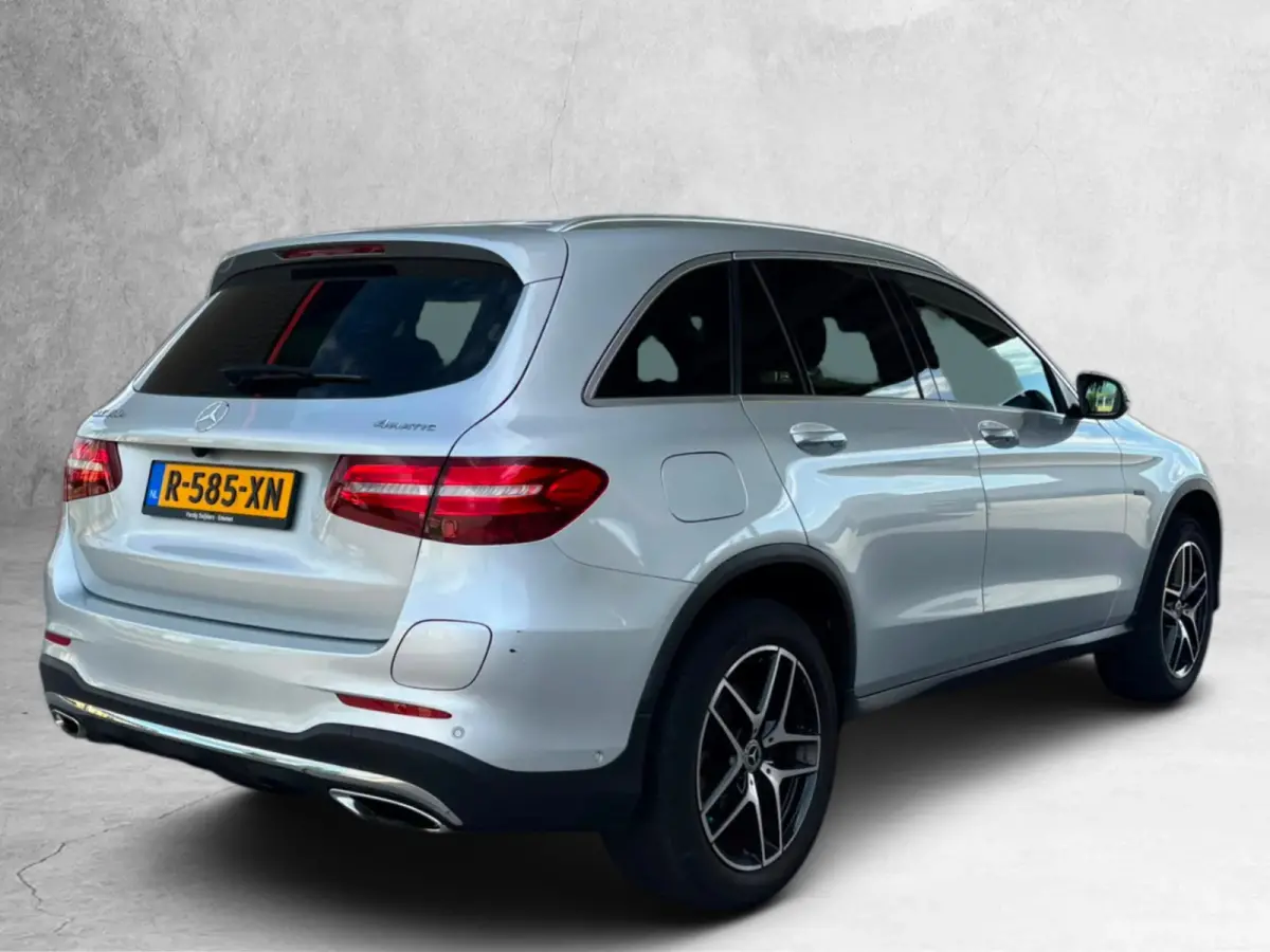350e AMG 4MATIC(Dealer OndH, Burmester, Head-up, Navi, StoelV, Camera, Etc)