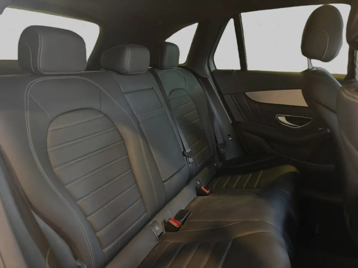 350e AMG 4MATIC(Dealer OndH, Burmester, Head-up, Navi, StoelV, Camera, Etc)