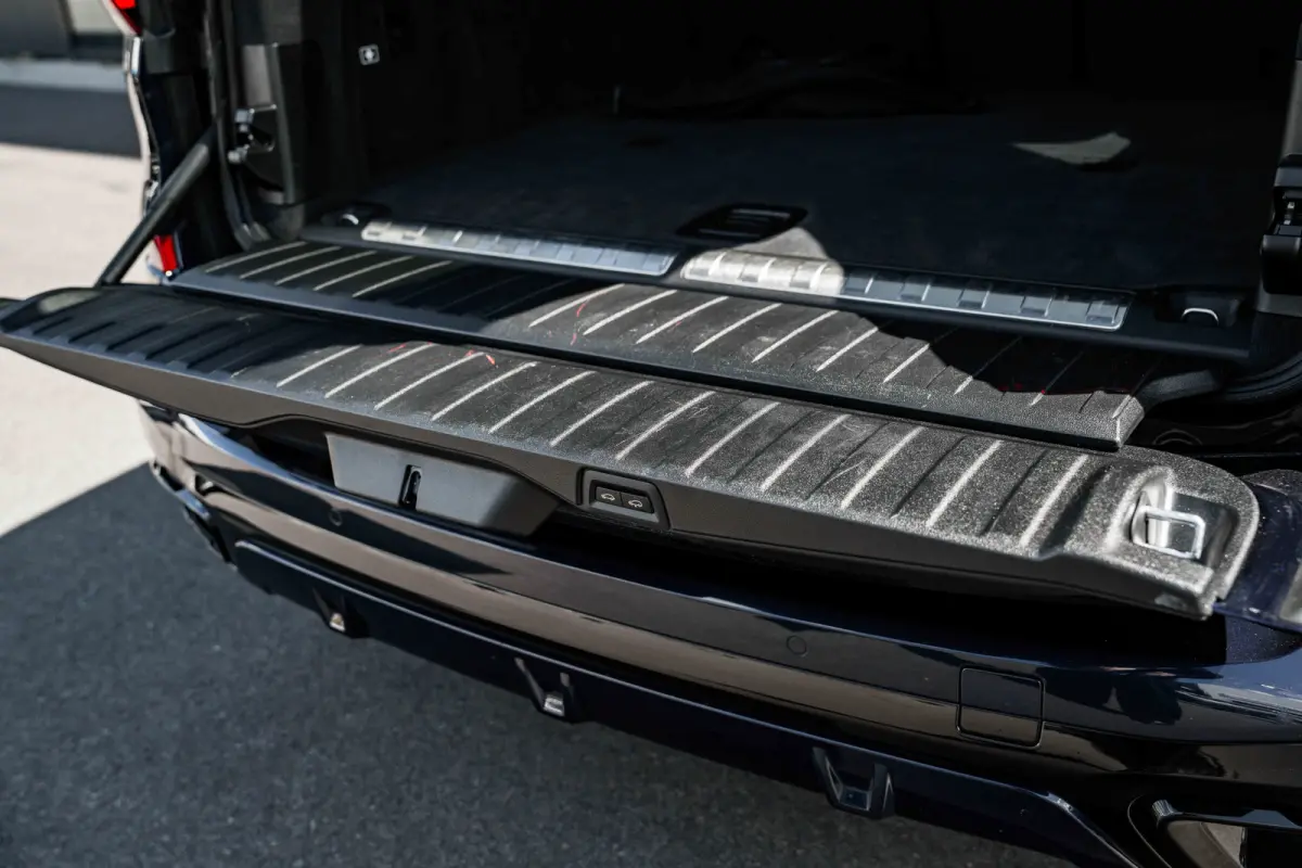 xDrive45e High Executive | Harman Kardon | Luchtvering | Head-Up | Dodehoek | Leer |