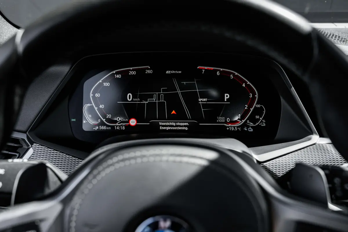 xDrive45e High Executive | Harman Kardon | Luchtvering | Head-Up | Dodehoek | Leer |