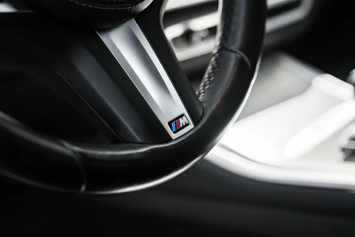 xDrive45e High Executive | Harman Kardon | Luchtvering | Head-Up | Dodehoek | Leer |